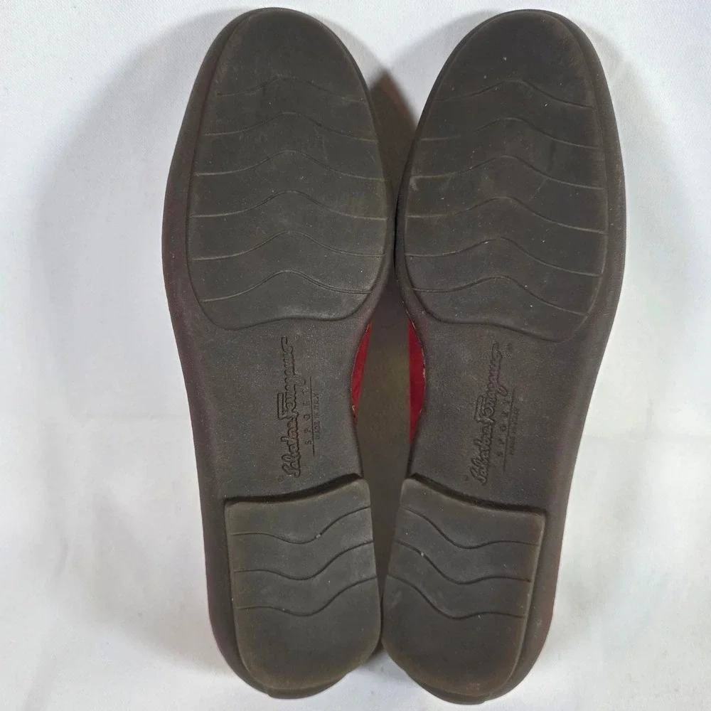 SALVATORE FERRAGAMO Womens 8AA Narrow Burgundy Suede Whipstitch Moccasin Loafers